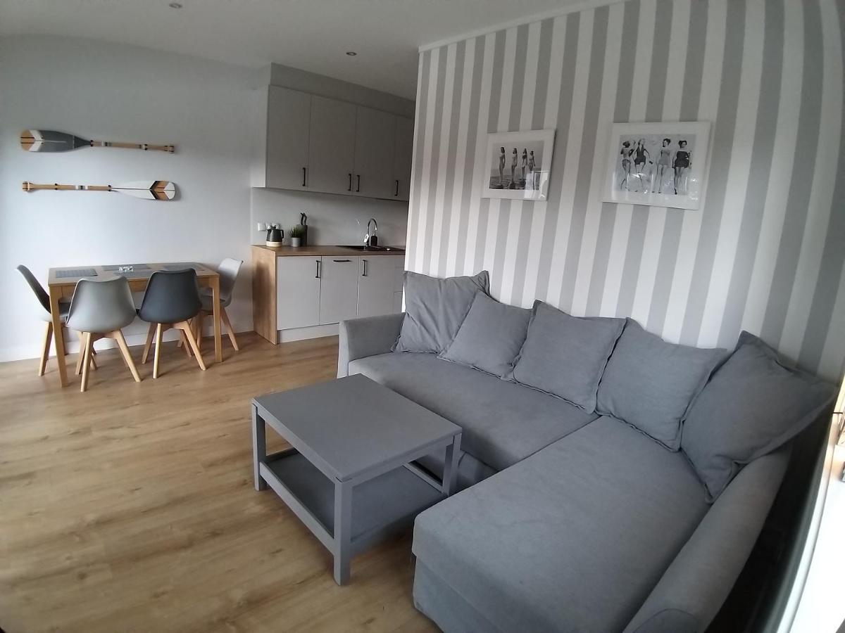 Przystan Na Zagorzu - Apartamenty Nad Jeziorem Drezdenko エクステリア 写真